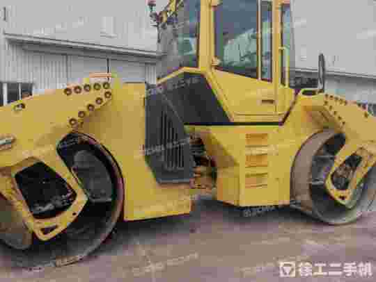 徐工XD133C双钢轮压路机