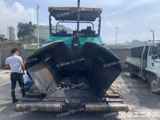 徐工RP903S摊铺机