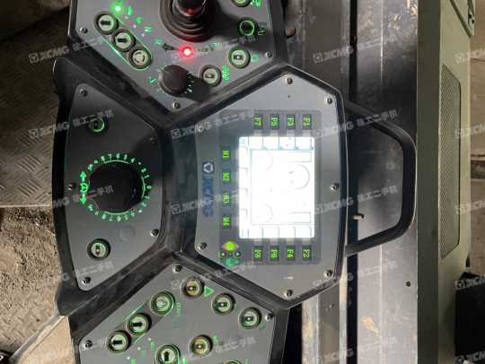 徐工RP903S摊铺机