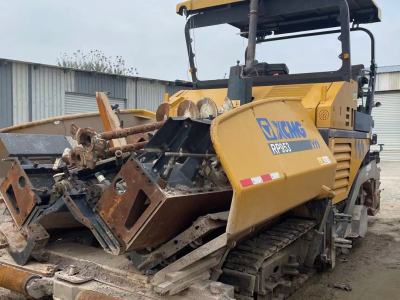 徐工RP953摊铺机