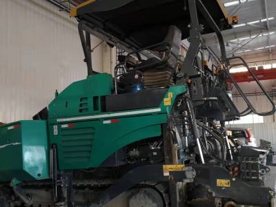 徐工RP1253T摊铺机