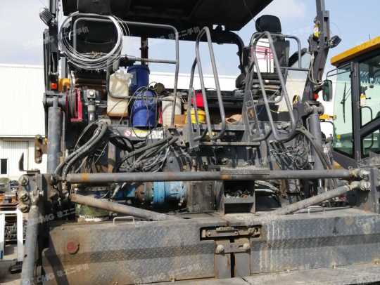 徐工RP1655摊铺机