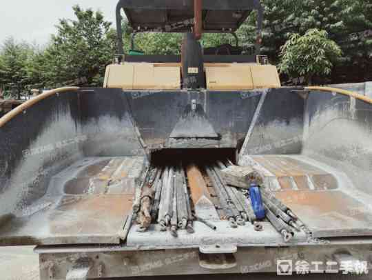 徐工RP1655摊铺机
