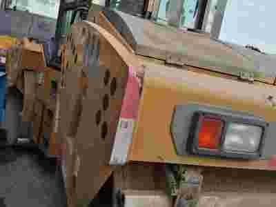 徐工XD133S双钢轮压路机