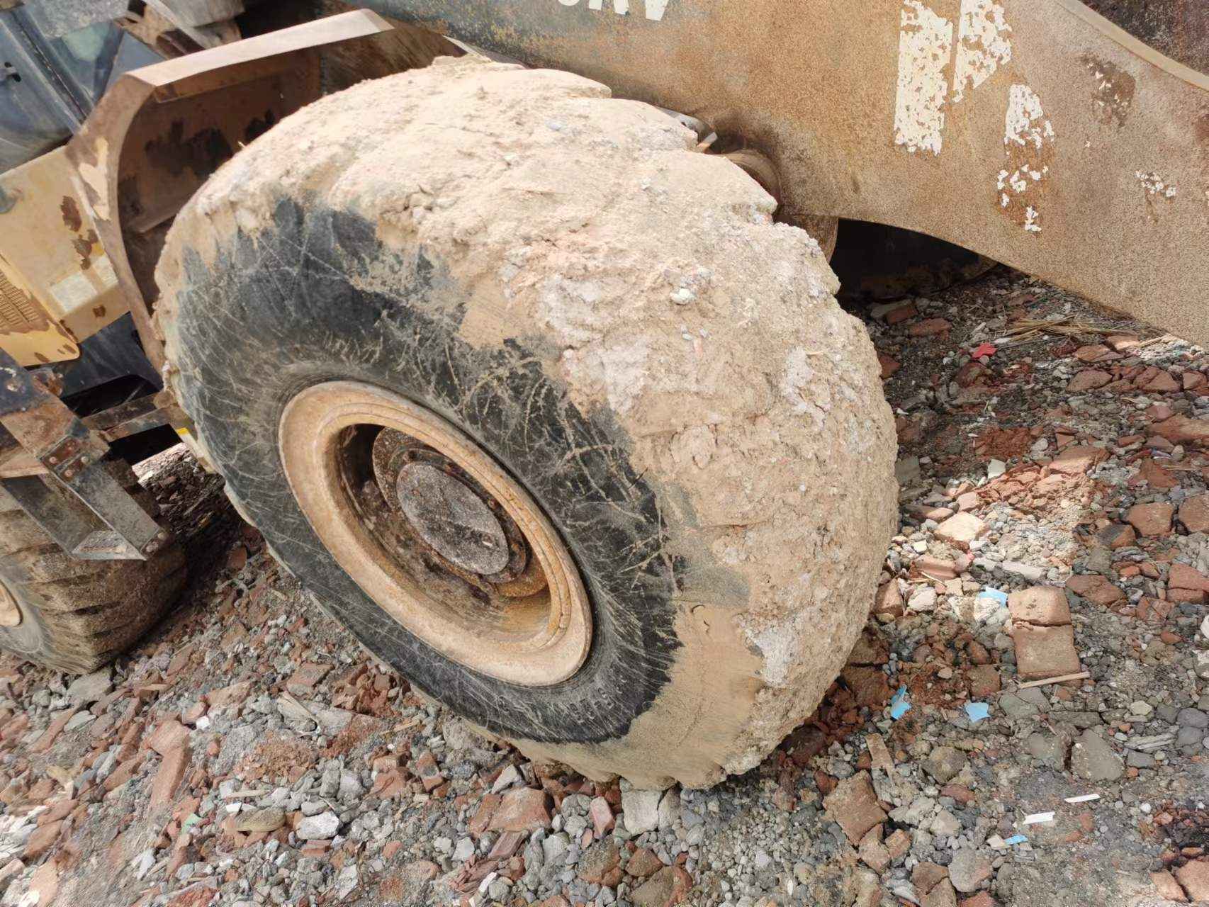 徐工LW600KV轮式装载机