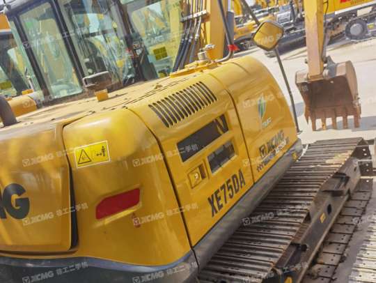 徐工XE75DA履带式挖掘机