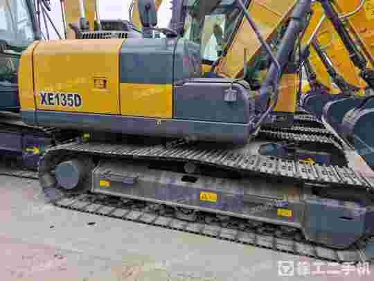 徐工XE135D履带式挖掘机