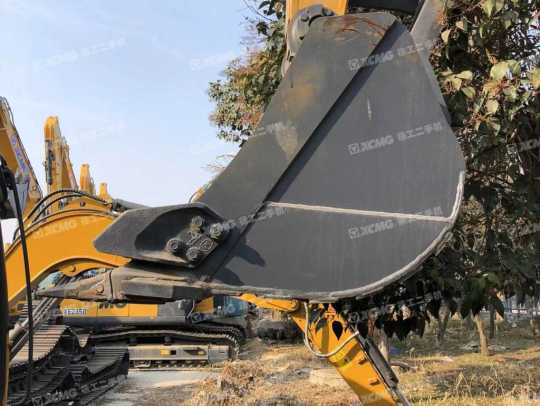 徐工XE150D履带式挖掘机