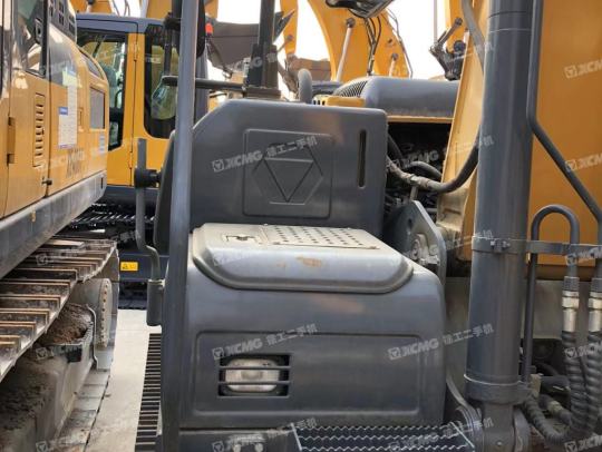 徐工XE150D履带式挖掘机