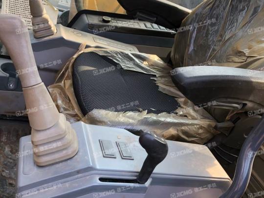 徐工XE150D履带式挖掘机