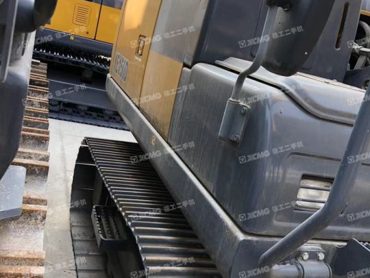 徐工XE150D履带式挖掘机