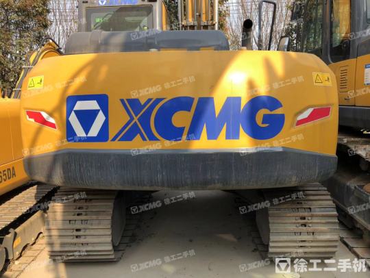 徐工XE150D履带式挖掘机