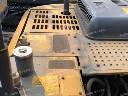 徐工XE150D履带式挖掘机