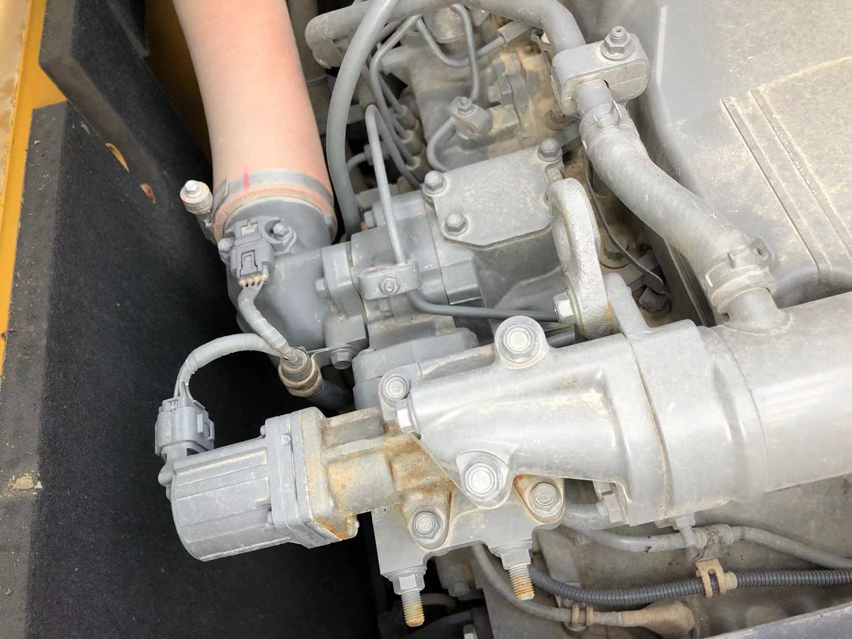 徐工XE225DK履帶式挖掘機