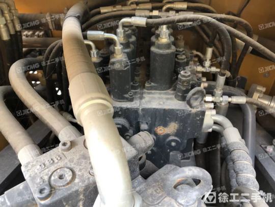 徐工XE225DK履带式挖掘机