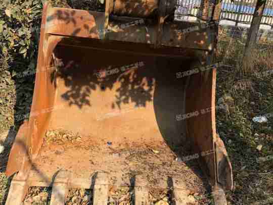 徐工XE225DK履带式挖掘机