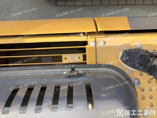 徐工XE225DK履带式挖掘机