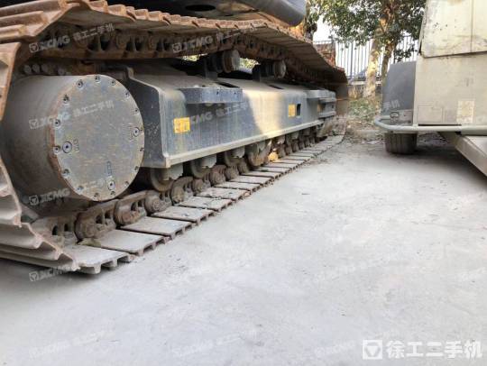 徐工XE225DK履带式挖掘机