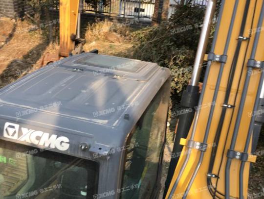 徐工XE225DK履带式挖掘机