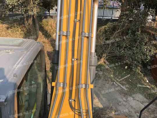 徐工XE225DK履带式挖掘机