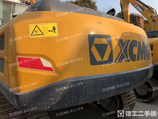 徐工XE225DK履带式挖掘机