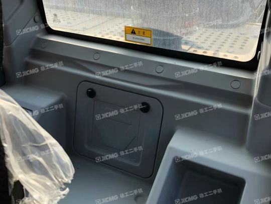 徐工XE225DK履带式挖掘机