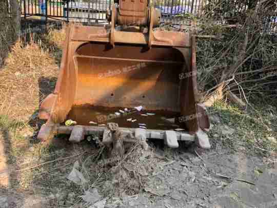 徐工XE225DK履带式挖掘机