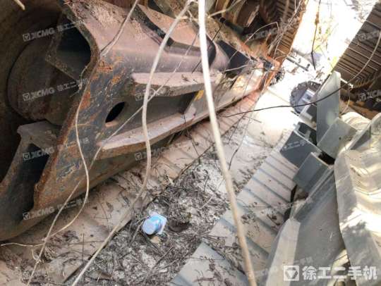 徐工XE370DK履带式挖掘机