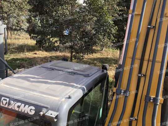 徐工XE370DK履带式挖掘机