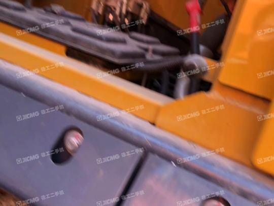 徐工XE370DK履带式挖掘机