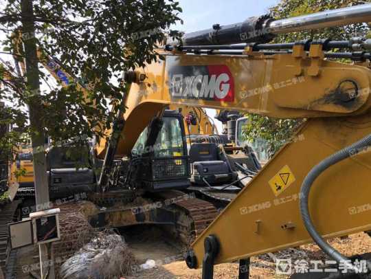 徐工XE380DK履带式挖掘机