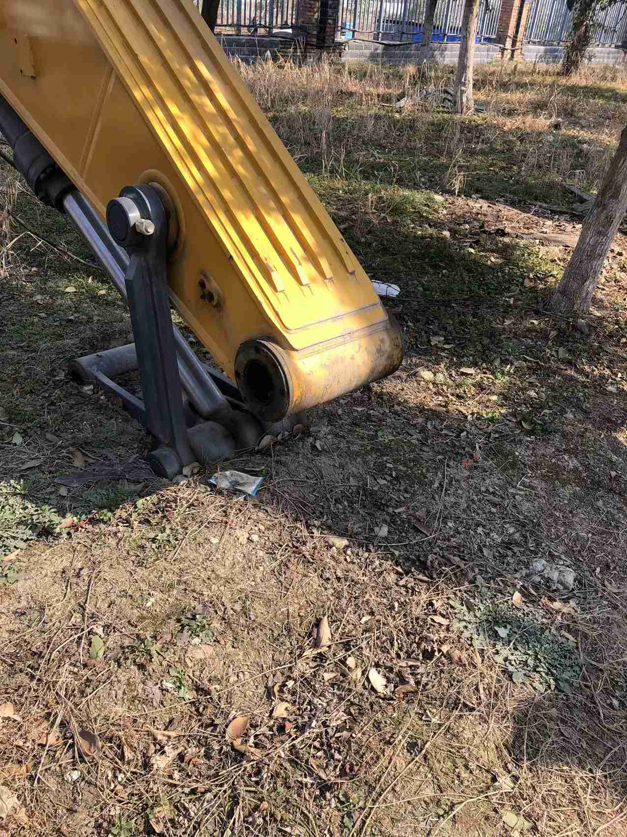 徐工XE380DK履帶式挖掘機(jī)