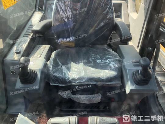 徐工XE380DK履带式挖掘机