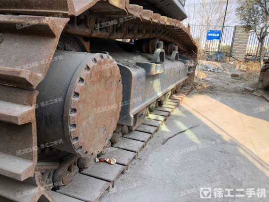 徐工XE400DK履带式挖掘机