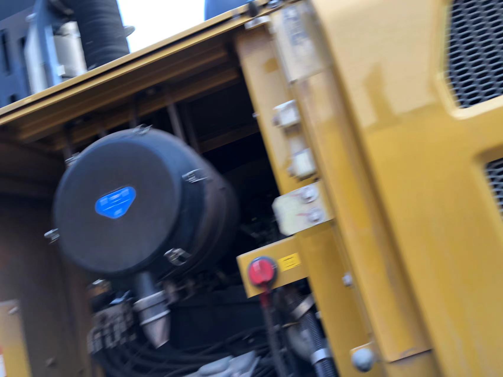 徐工XE400DK履帶式挖掘機