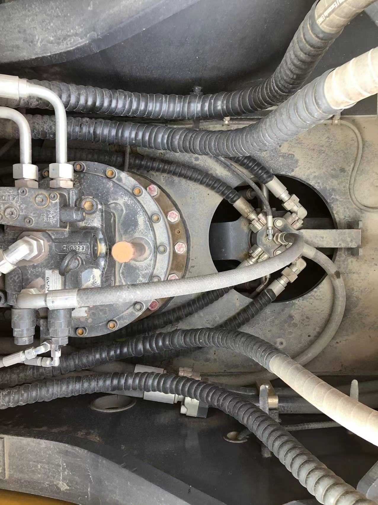 徐工XE400DK履帶式挖掘機