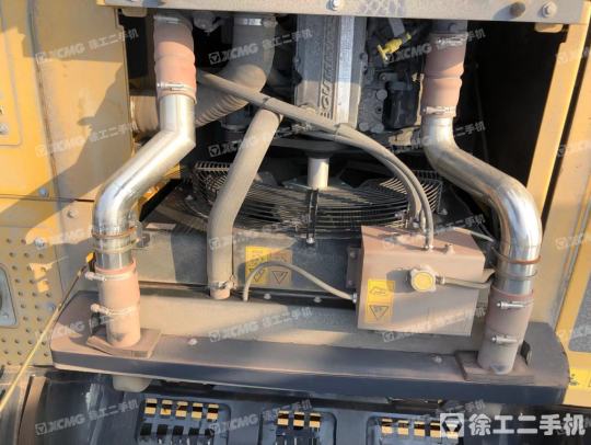 徐工XE400DK履带式挖掘机