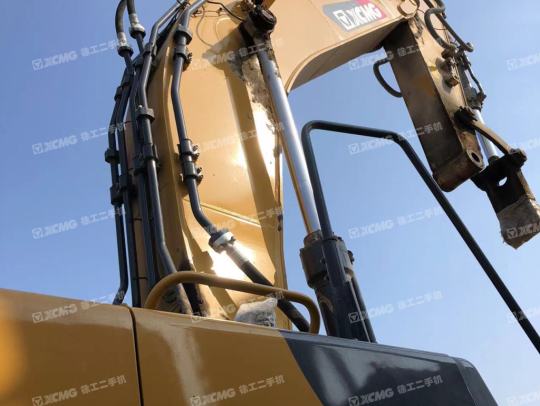 徐工XE550DK履带式挖掘机