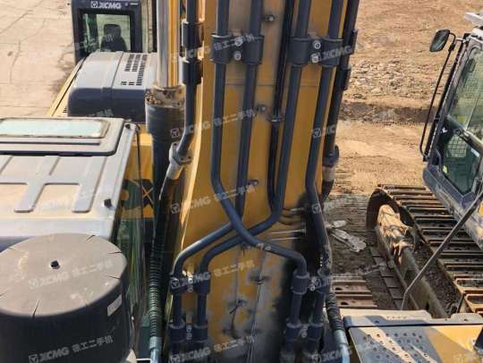 徐工XE550DK履带式挖掘机