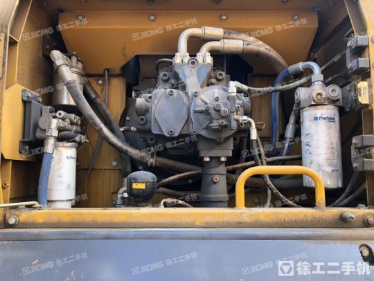 徐工XE550DK履带式挖掘机