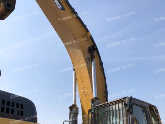 徐工XE550DK履带式挖掘机