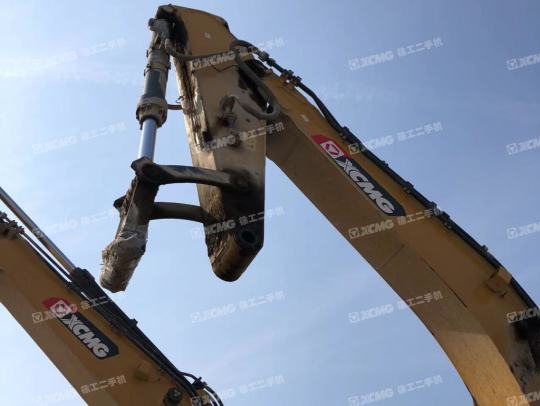 徐工XE550DK履带式挖掘机