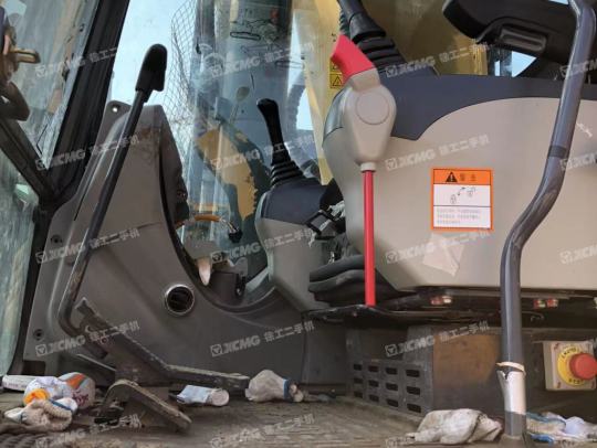 徐工XE550DK履带式挖掘机