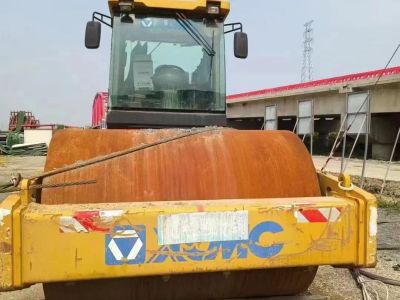 徐工XS263J单钢轮压路机