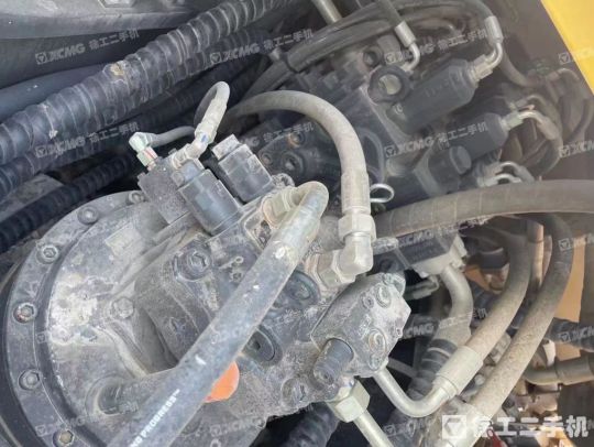 徐工XE400DK履带式挖掘机