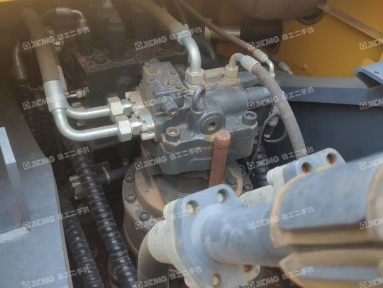 徐工XE270DK履带式挖掘机