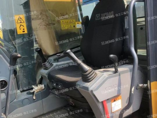 徐工XE335DK履带式挖掘机