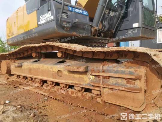 徐工XE215DA履带式挖掘机