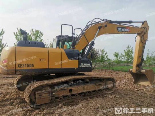 徐工XE215DA履带式挖掘机