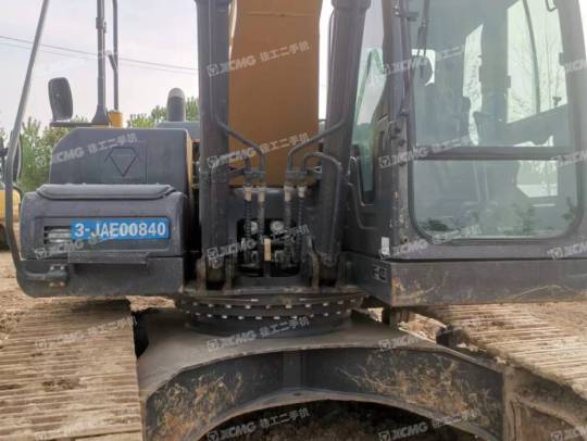 徐工XE215DA履带式挖掘机